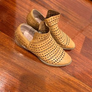 Seychelles Cowboy Shoes